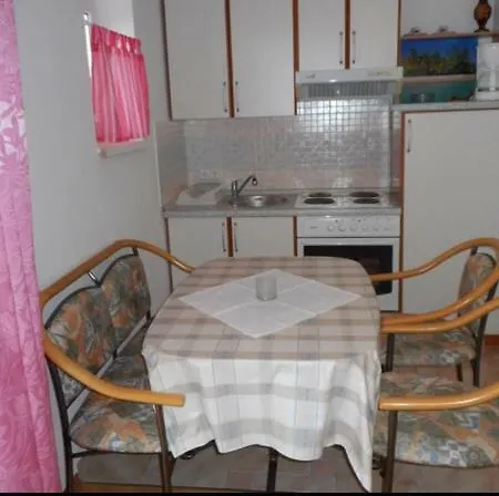 Διαμέρισμα Dominka *